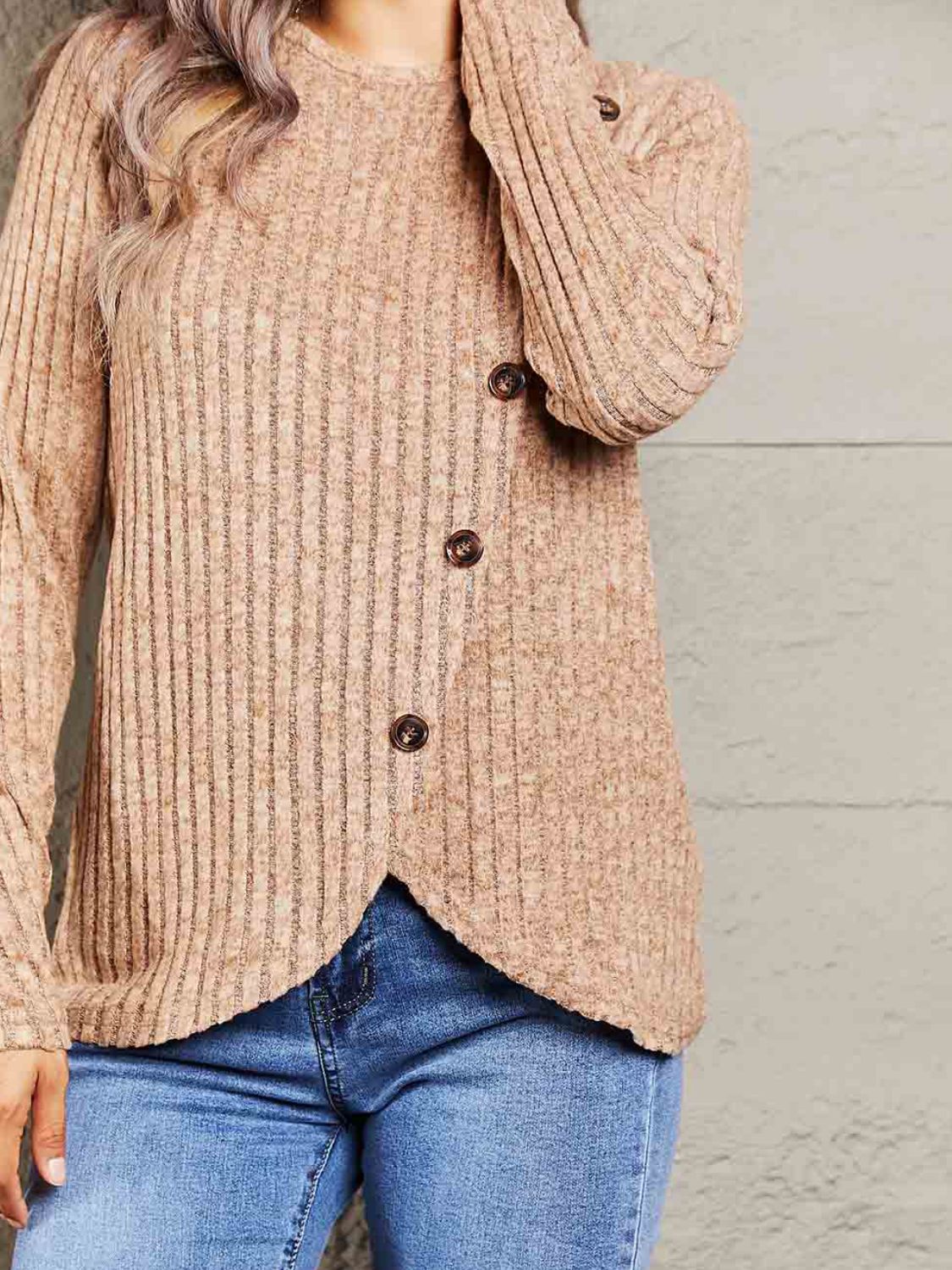 Ribbed Round Neck Buttoned Long Sleeve Tee