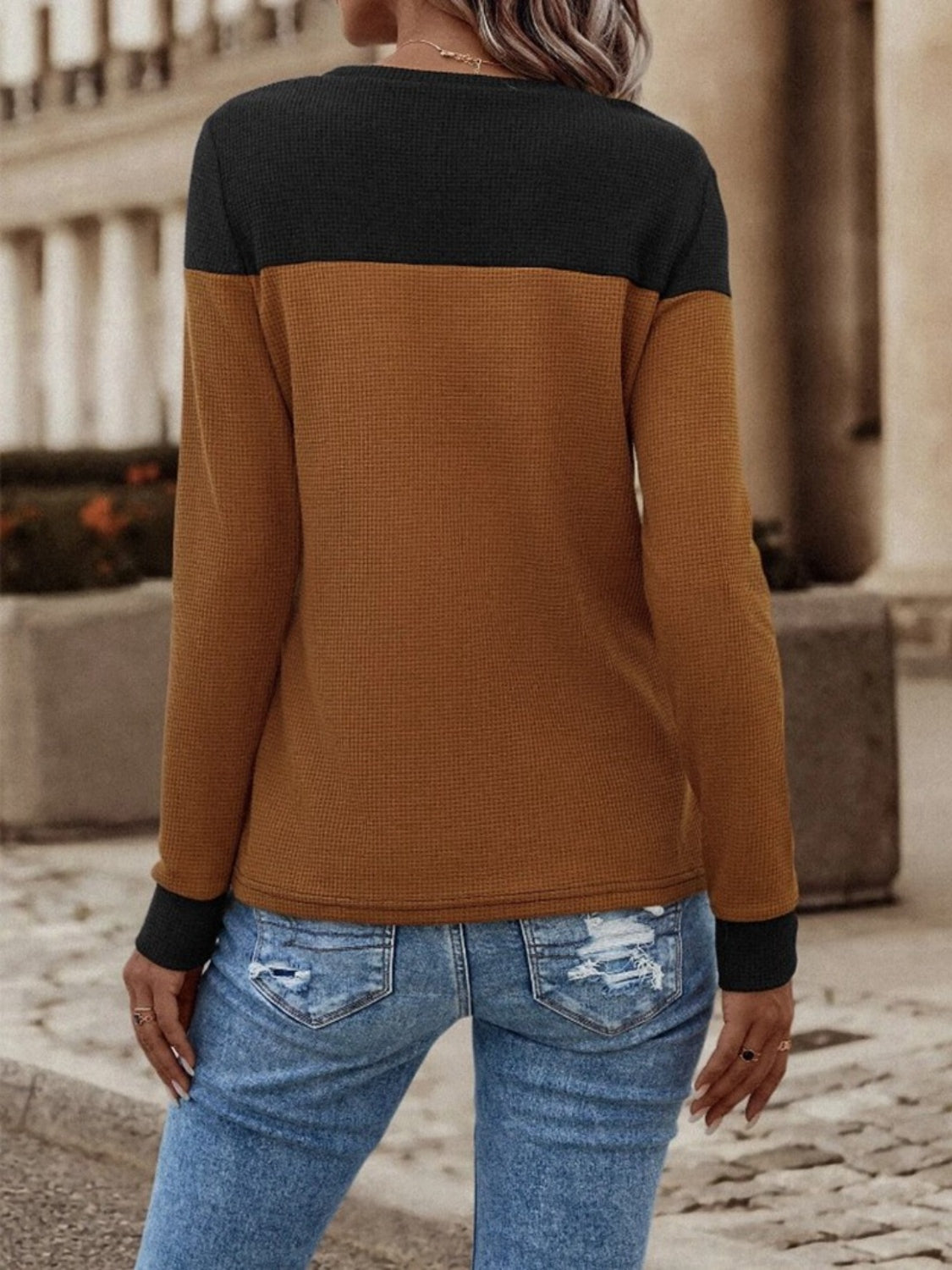 Contrast Buttoned Round Neck Long Sleeve T-Shirt