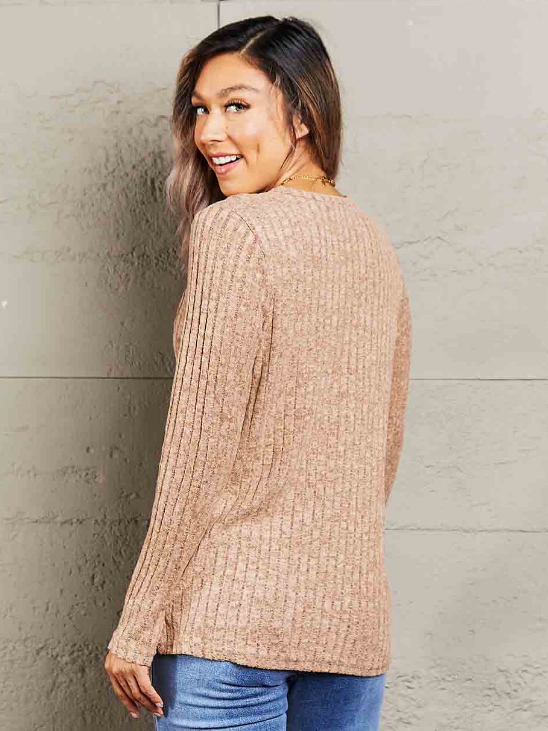 Ribbed Round Neck Buttoned Long Sleeve Tee