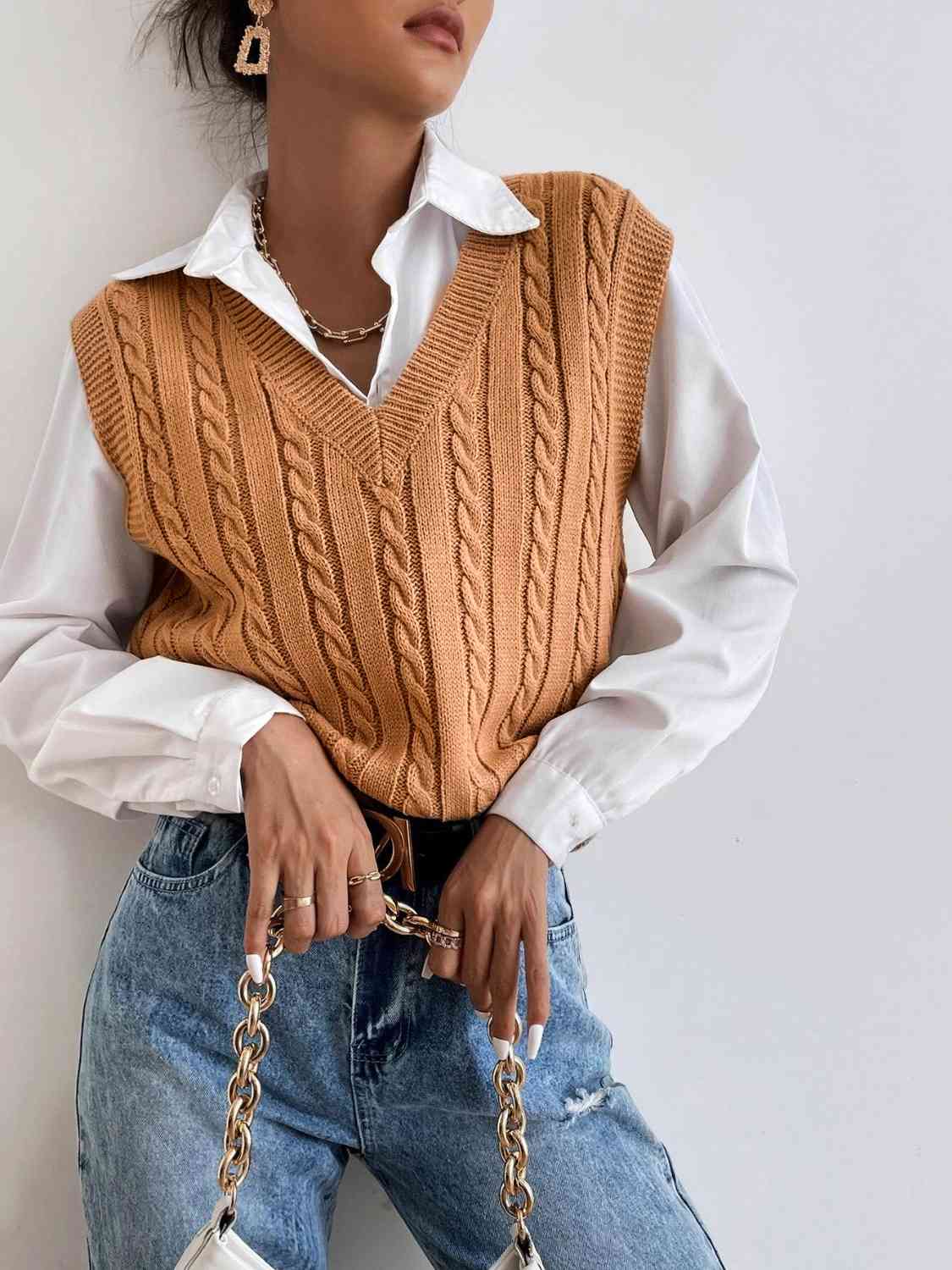 Cable-Knit V-Neck Sleeveless Sweater Vest